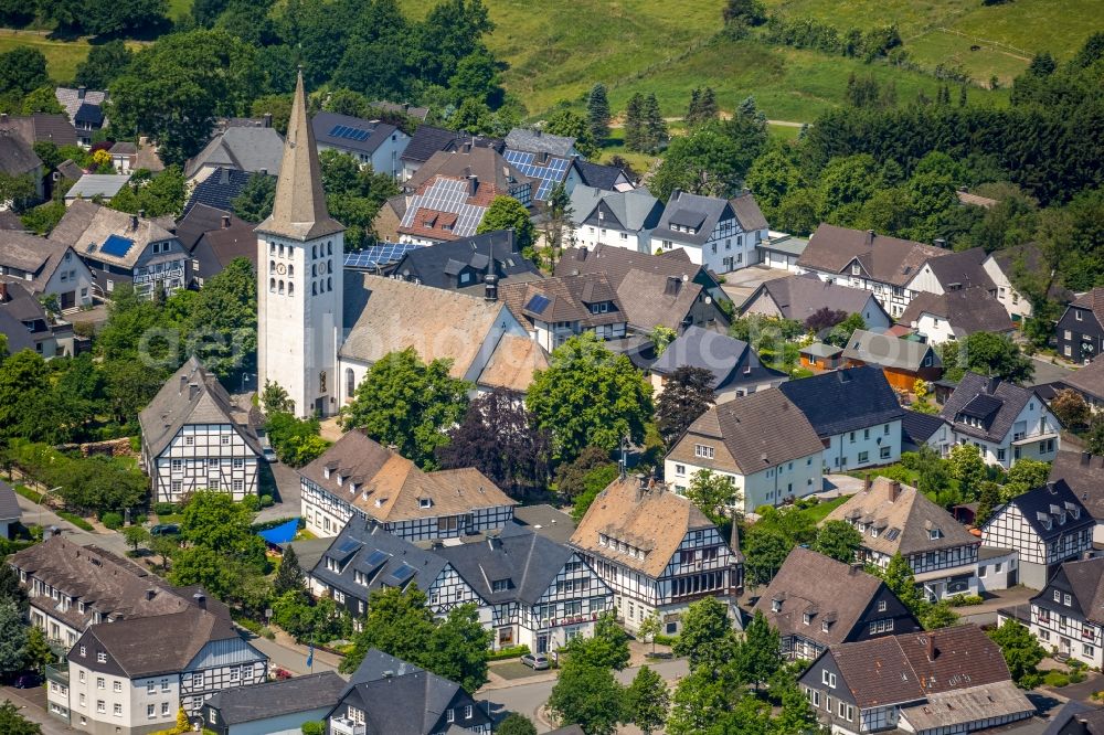 Aerial photograph Hirschberg - Church building St.Christopherus-Kirche in Hirschberg in the state North Rhine-Westphalia