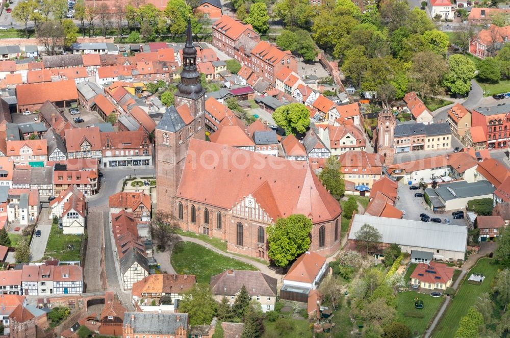 Aerial photograph Tangermünde - Church building in St. Stephan Old Town- center of downtown in Tangermuende in the state Saxony-Anhalt