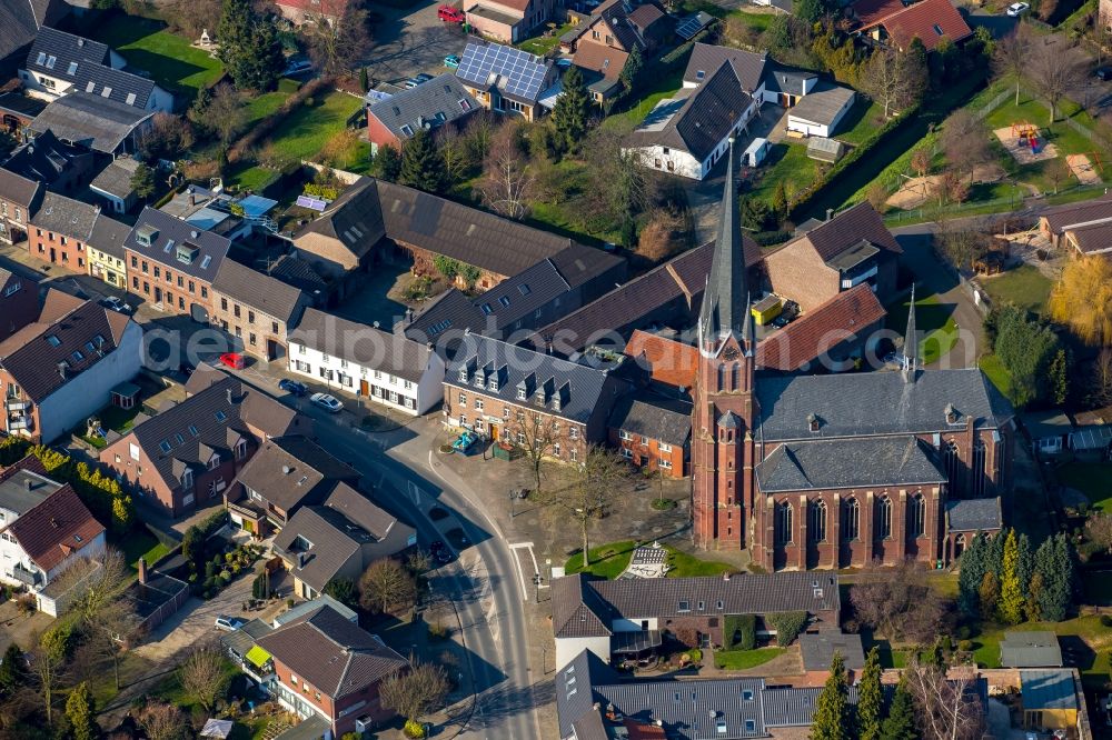 Schaephuysen from the bird's eye view: Church building of St.Hubertus in the village of Schaephuysen in the state of North Rhine-Westphalia