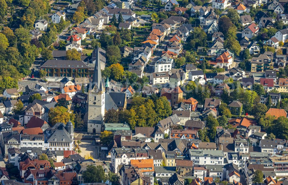 Aerial image Menden (Sauerland) - Church building St. Vincenz on Kirchplatz in Menden (Sauerland) in the state North Rhine-Westphalia, Germany