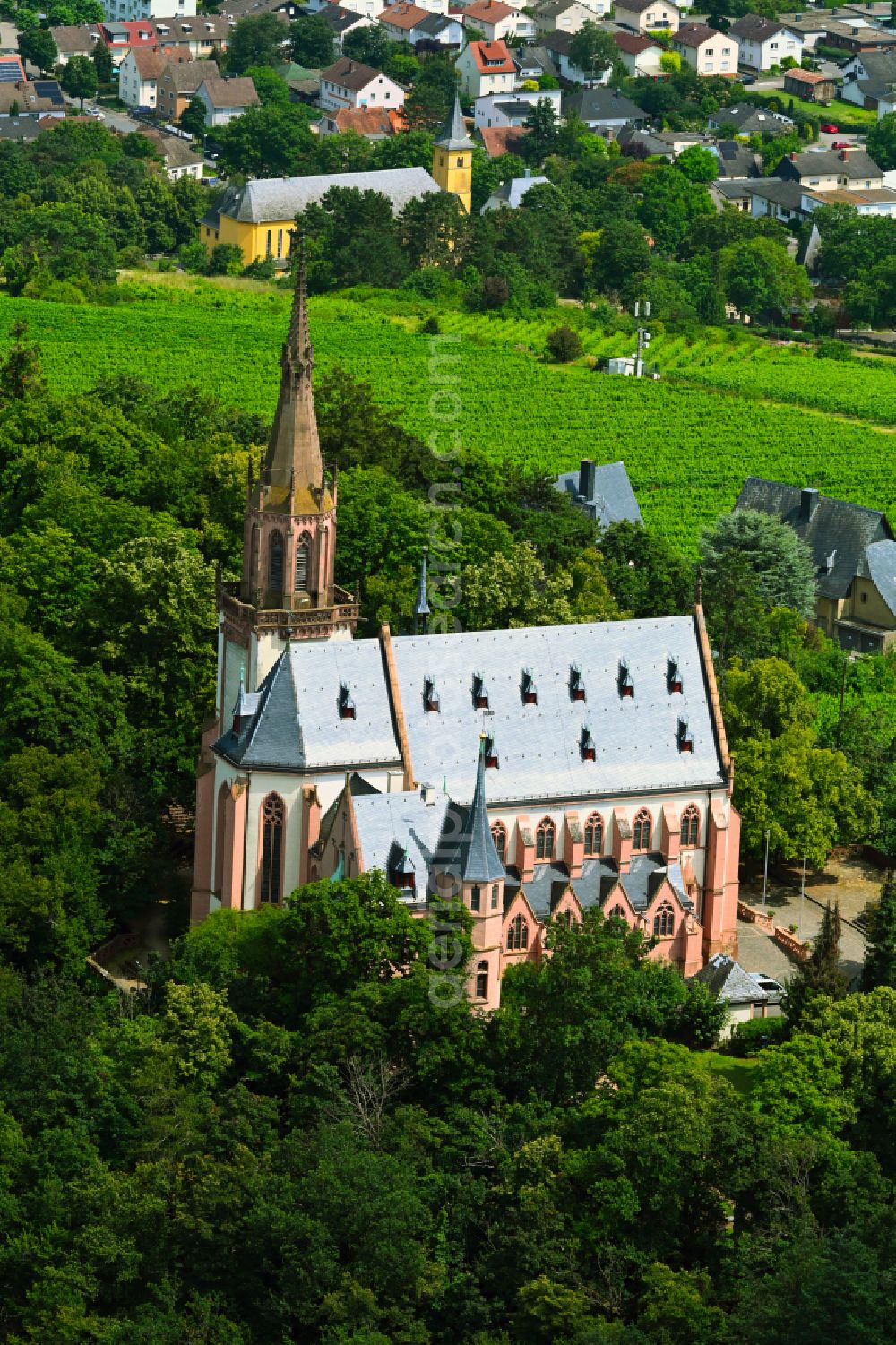 Bingen am Rhein from the bird's eye view: Church building Wallfahrtskirche St.-Rochus-Kapelle on street Rochusberg in the district Auf dem Rochusberg in Bingen am Rhein in the state Rhineland-Palatinate, Germany