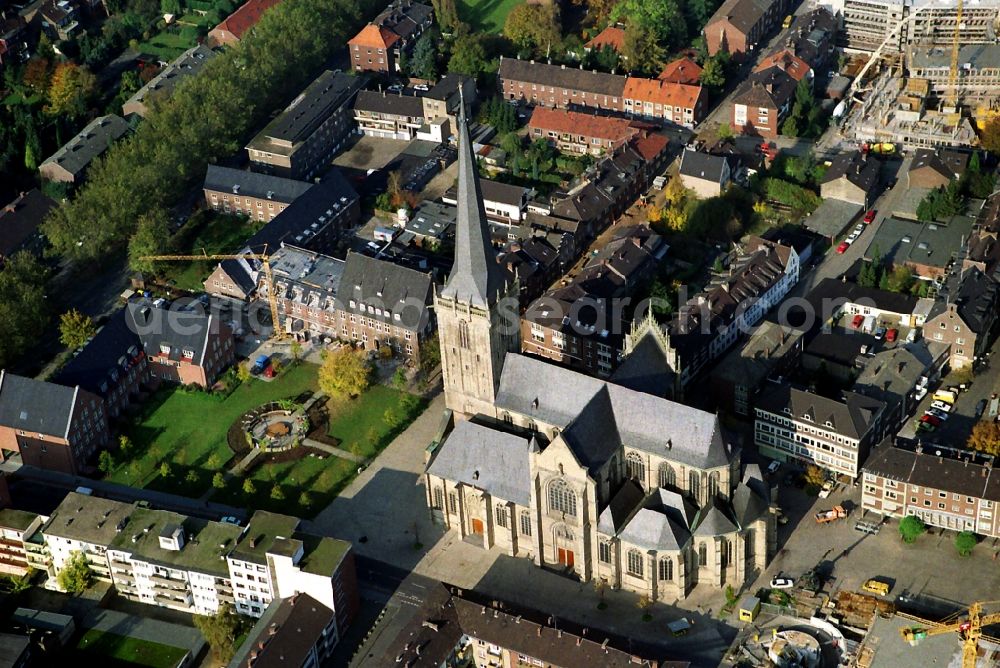 Aerial image Wesel - Church building Willibrodi- Cathedral in Wesel in the state North Rhine-Westphalia