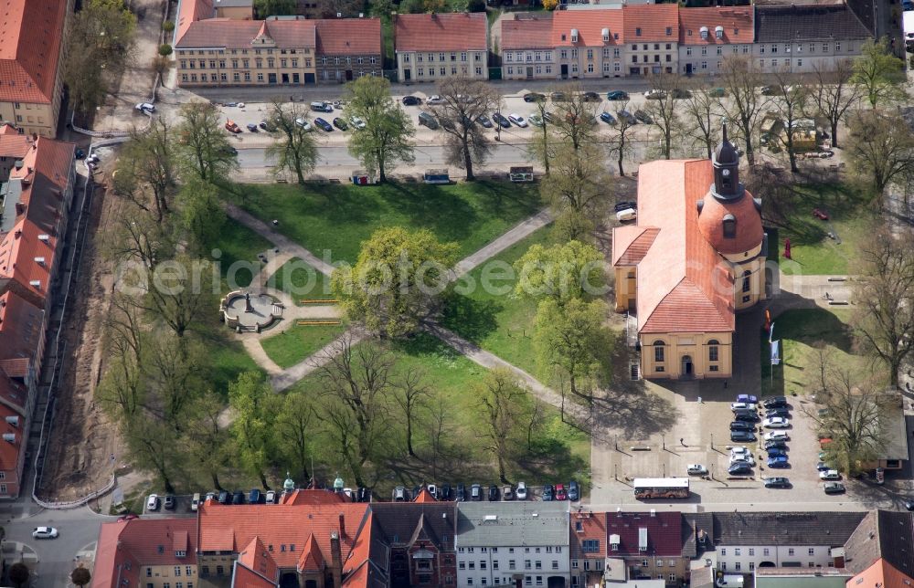 Neuruppin from the bird's eye view: Church Square and Parish Church of Neuruppin in Brandenburg