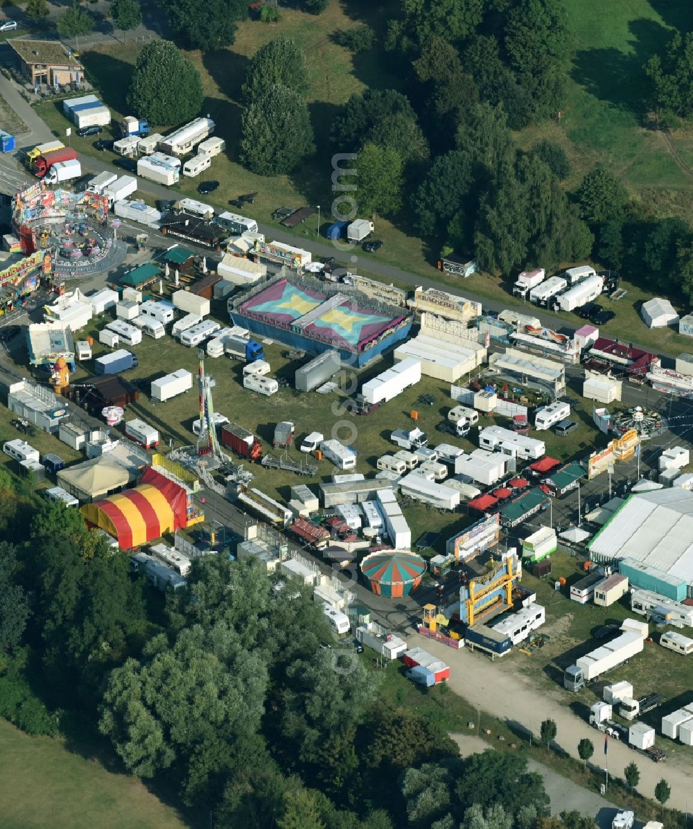 Lüneburg from the bird's eye view: Fair - event location at festival Bayerisches Oktoberfest in Lueneburg in the state Lower Saxony