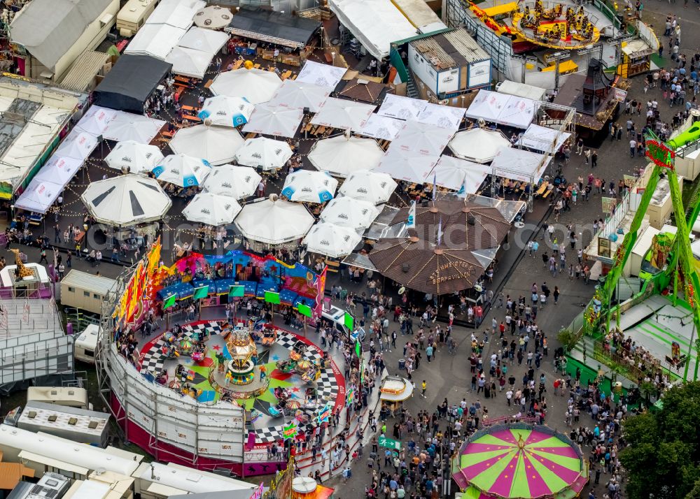 Herne from the bird's eye view: Fair - event location at festival Cranger Kirmes in Herne at Ruhrgebiet in the state North Rhine-Westphalia