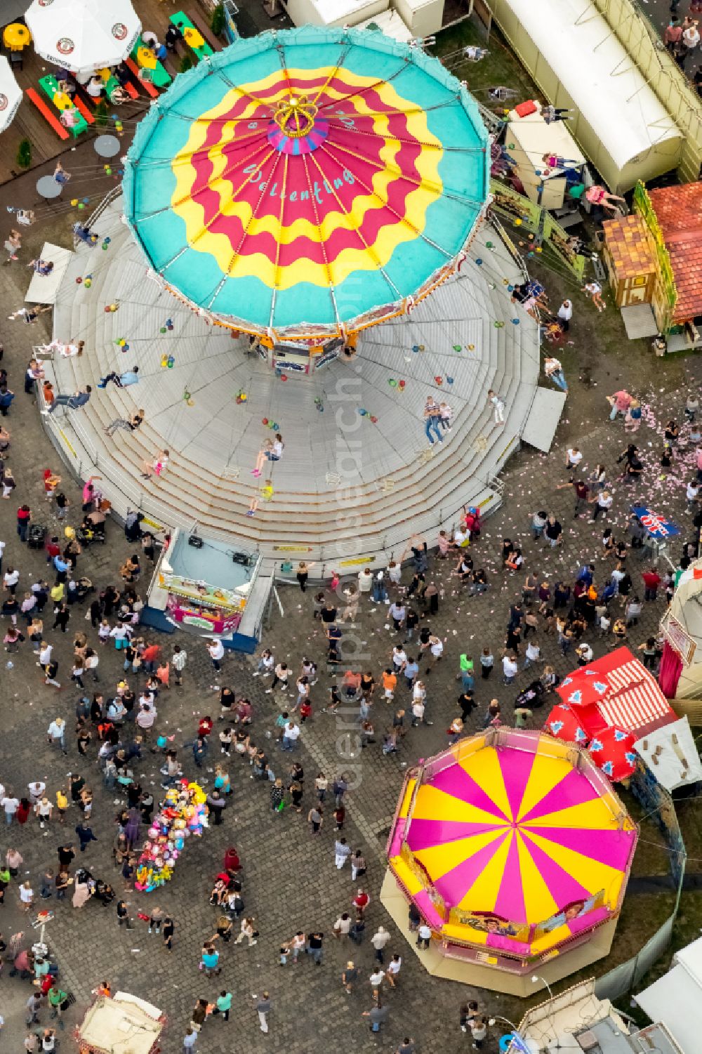 Aerial image Herne - Fair - event location at festival Cranger Kirmes in Herne at Ruhrgebiet in the state North Rhine-Westphalia