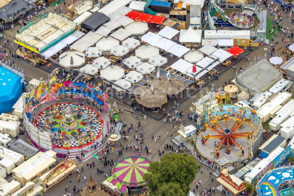 Herne from the bird's eye view: Fair - event location at festival Cranger Kirmes in Herne at Ruhrgebiet in the state North Rhine-Westphalia