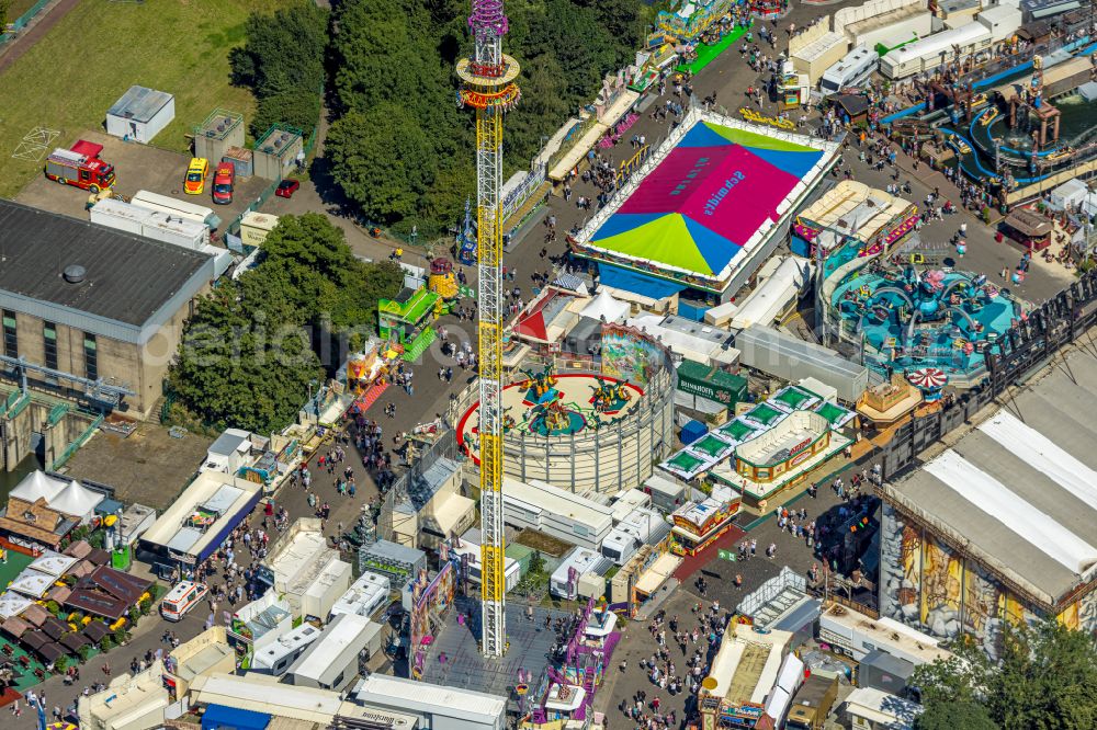 Herne from the bird's eye view: fair - event location at festival Cranger Kirmes in the district Cranger in Herne at Ruhrgebiet in the state North Rhine-Westphalia, Germany