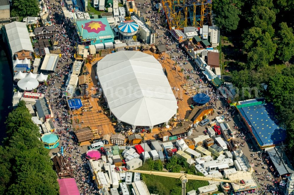 Aerial photograph Herne - Fair - event location at festival Cranger Kirmes in the district Cranger in Herne in the state North Rhine-Westphalia, Germany