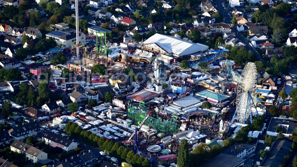 Bonn from the bird's eye view: Fair - event location at festival on Markt in the district Puetzchen-Bechlinghoven in Bonn in the state North Rhine-Westphalia, Germany