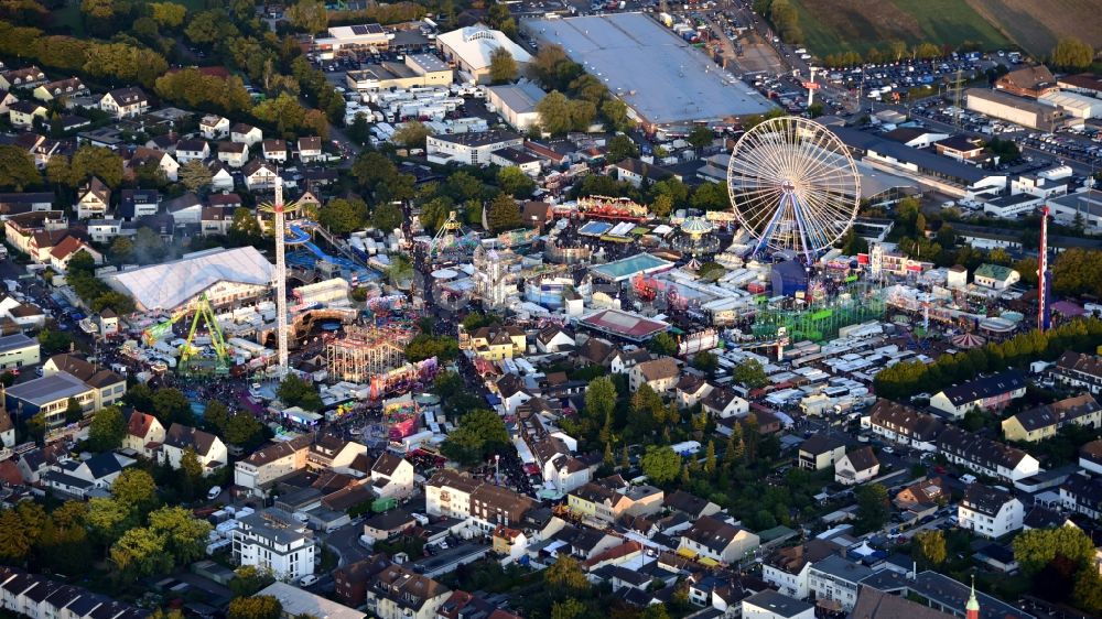 Bonn from the bird's eye view: Fair - event location at festival on Markt in the district Puetzchen-Bechlinghoven in Bonn in the state North Rhine-Westphalia, Germany