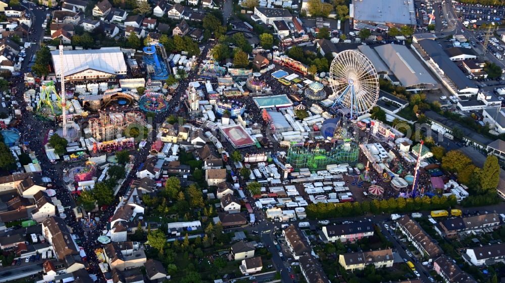 Bonn from the bird's eye view: Fair - event location at festival on Markt in the district Puetzchen-Bechlinghoven in Bonn in the state North Rhine-Westphalia, Germany