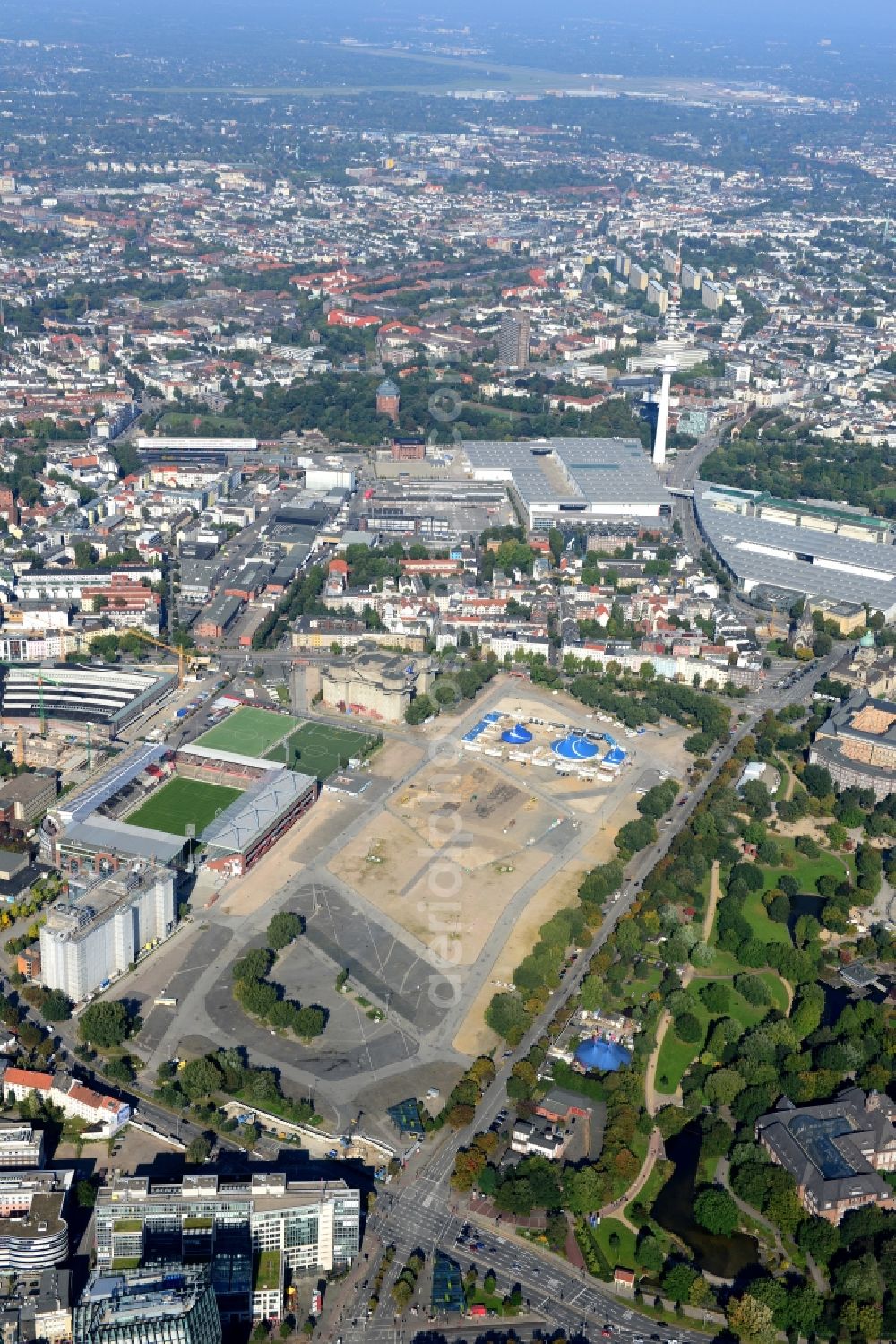 Aerial image Hamburg - Fair - event location at the festival Hamburger Dom in Hamburg in Germany