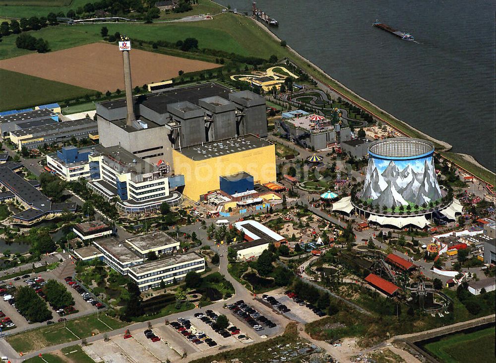 Aerial image Kalkar - Blick auf das Gelände des in der Bauphase abgebrochenen KKW / AKW Kalkar in Nordrhein-Westfalen / NRW. Dieses KKW ging nie in Betrieb. Wegen sicherheitstechnischer Bedenken wurde das Projekt 1991 eingestellt. Durch die gewaltigen Baukosten wurde das Kraftwerk zu eine der größten Investitonsruinen Deutschlands. Der Niederländer Hennie van der Most kaufte das Gelände und wandelte es in das Wunderland Kalkar um. View of the site of the demolished during the construction phase NPP / NPP Kalkar in North Rhine-Westphalia / NRW. This nuclear power plant never went into operation. Because of safety concerns, the project was discontinued in 1991.