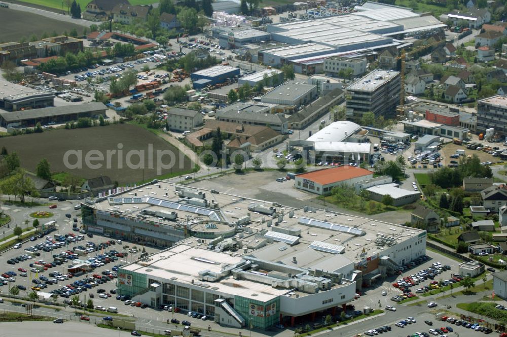 Aerial image Klagenfurt - Blick auf das Einkaufszentrum am Südpark an der Lastenstrasse, Grüngasse und Flatschacher Strasse in Klagenfurt