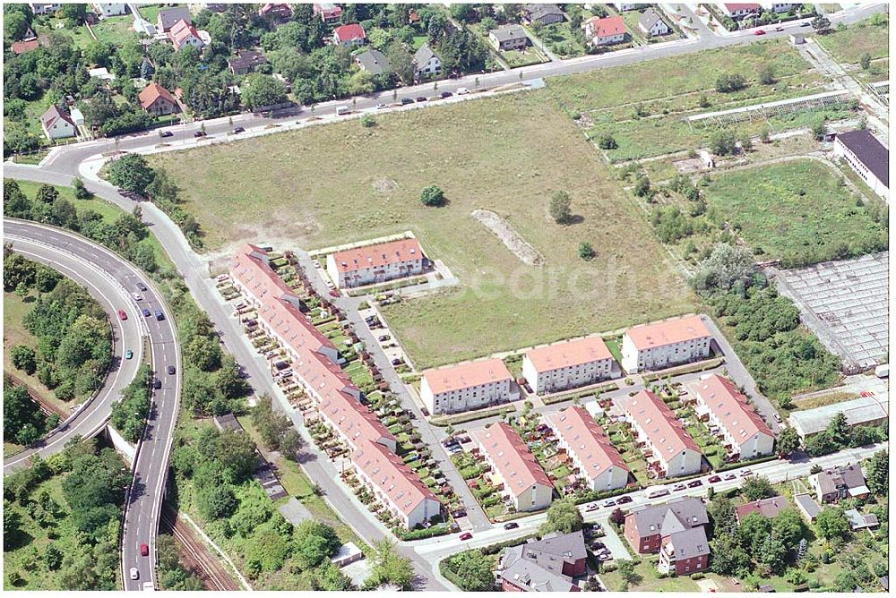 Aerial image Berlin Altglienicke - Wohnsiedlungs- und Baugelände der DEGEWO an der Kleetausiedlung in Altglienicke (zu Treptow-Köpenick) an der Kleeblatt-/Ewaldstraße.