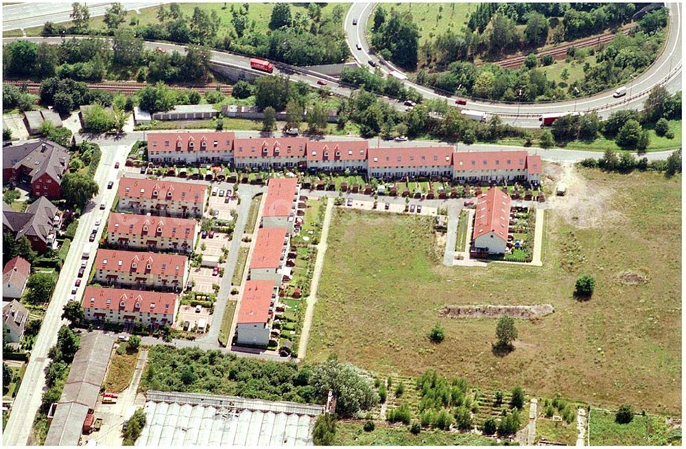 Aerial photograph Berlin Altglienicke - Wohnsiedlungs- und Baugelände der DEGEWO an der Kleetausiedlung in Altglienicke (zu Treptow-Köpenick) an der Kleeblatt-/Ewaldstraße.