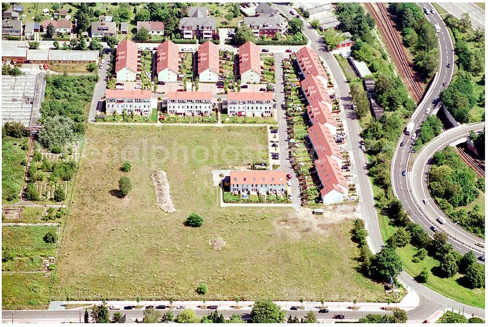 Aerial image Berlin Altglienicke - Wohnsiedlungs- und Baugelände der DEGEWO an der Kleetausiedlung in Altglienicke (zu Treptow-Köpenick) an der Kleeblatt-/Ewaldstraße.