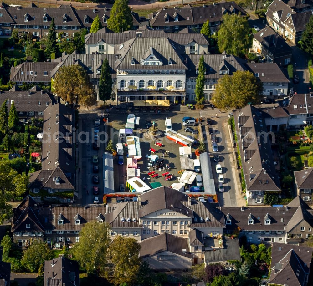 Essen from above - View of the square Kleiner Markt in Essen in the state North-Rhine Westphalia