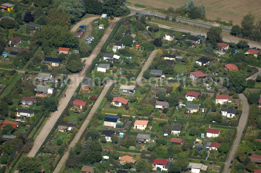 Aerial photograph Berlin - Blick auf die Kleingarten-Siedlung Kolonie Rosengarten in Karow-Nord.