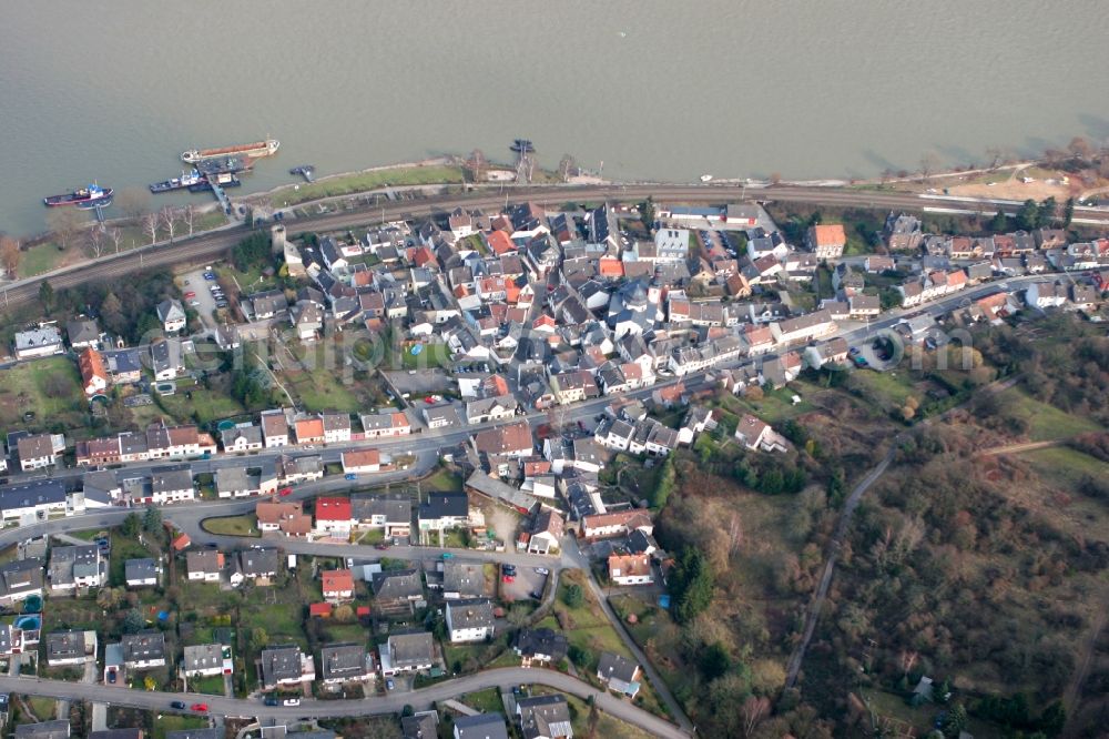 Aerial image Trechtingshausen - At the Rhein located municipality of Trechtingshausen along the Bundesstrasse 9 in the state of Rhineland-Palatinate