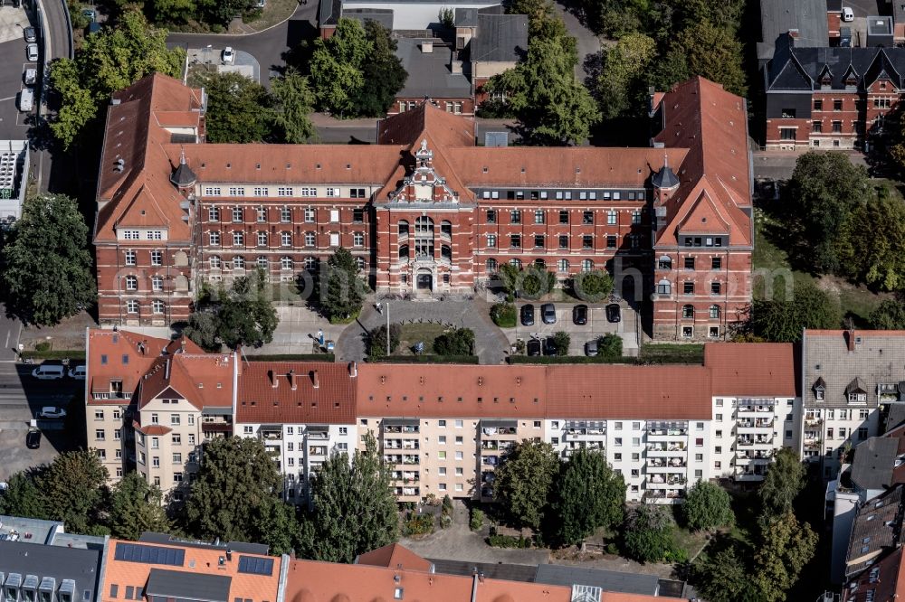 Aerial photograph Leipzig - Clinic building of the university hospital Haus M, Rotes Haus on Philipp-Rosenthal-Strasse in the district Zentrum-Suedost in Leipzig in the state Saxony, Germany