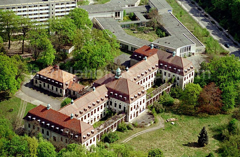 Berlin - Buch from above - Klinikgelände in Berlin - Buch. (HELIOS Kliniken AG).