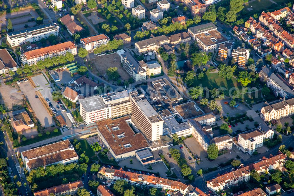 Aerial image Speyer - Hospital grounds of the Clinic in Speyer in the state Rhineland-Palatinate, Germany