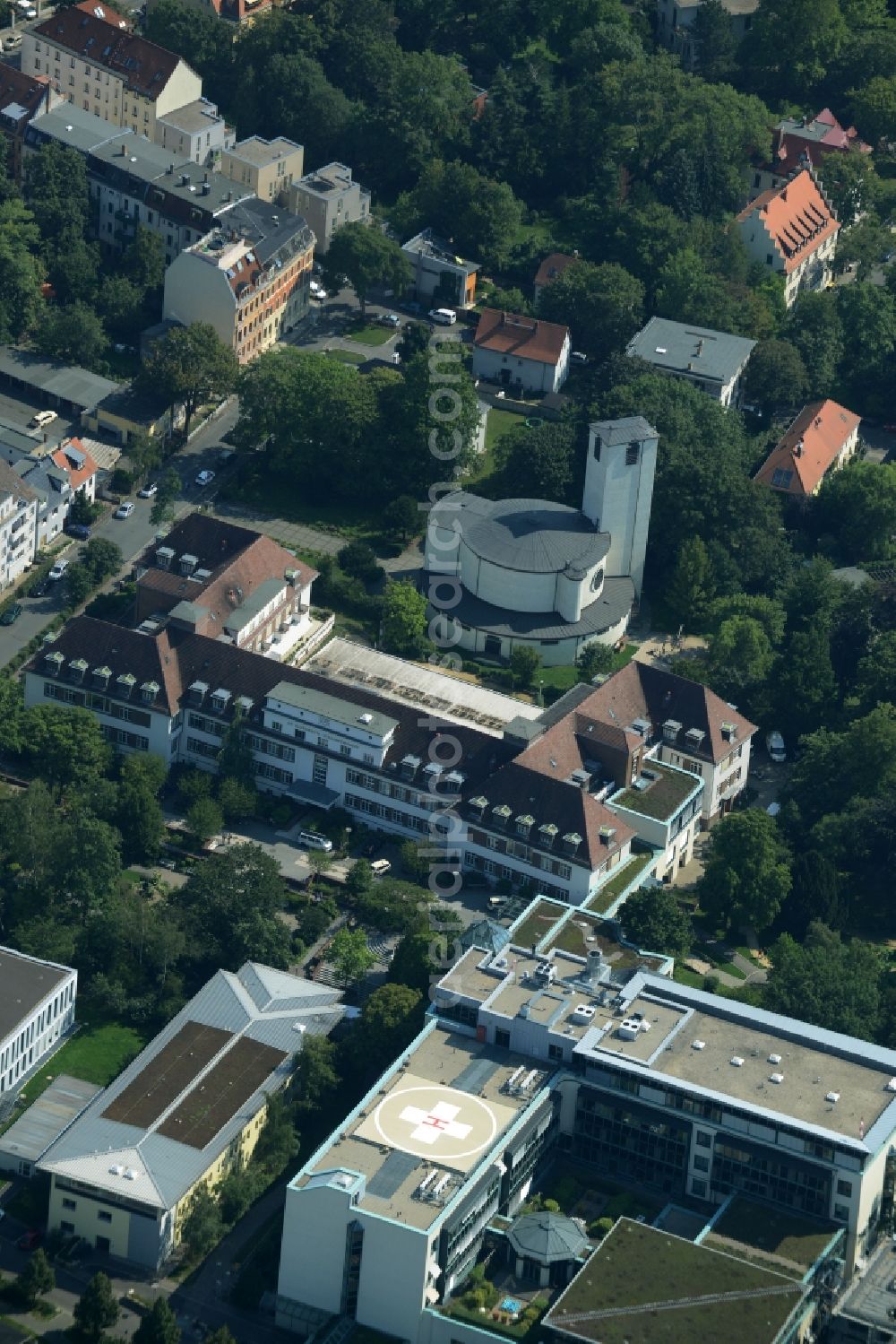 Leipzig from the bird's eye view: Clinic of the hospital grounds of the Saint Elisabeth hospital in Leipzig in the state of Saxony. The catholic Saint Bonifatius church is located next to it