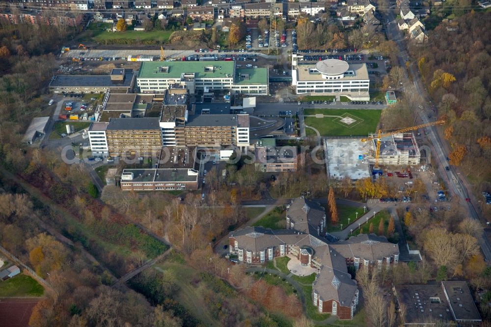 Duisburg from the bird's eye view: Hospital grounds of the Evangelical Hospital Duisburg-Nord in the district Hamborn in Duisburg in the state North Rhine-Westphalia