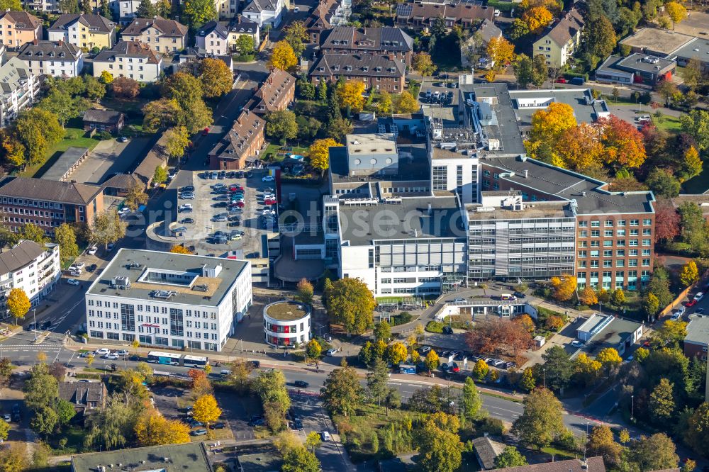 Moers from above - Clinic area and building complex of the hospital grounds of St.Josef in Moers in the state of North Rhine-Westphalia