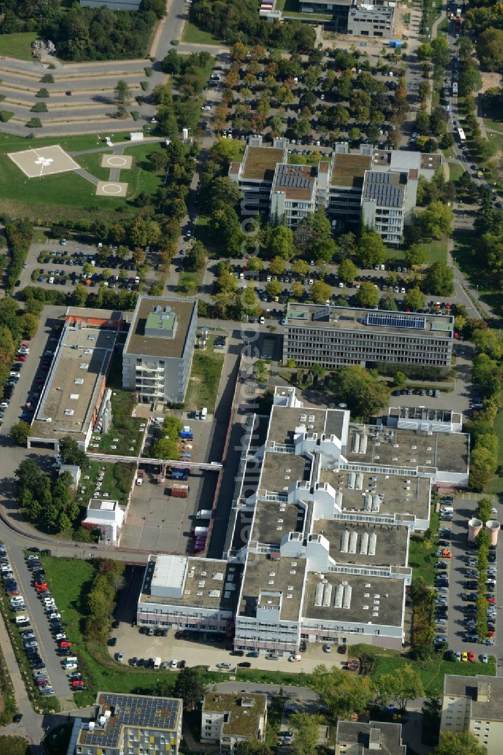 Heidelberg from above - Clinic of the hospital grounds of the university hospital in Heidelberg in the state of Baden-Wuerttemberg