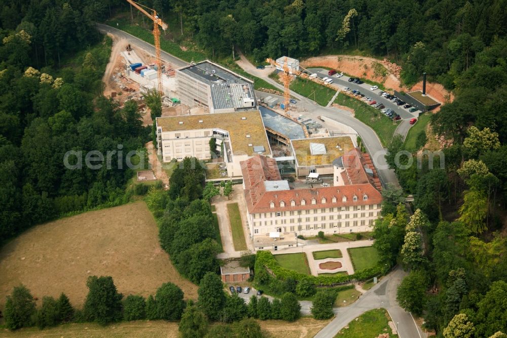 Aerial image Heidelberg - Hospital grounds of the rehabilitation center Kliniken Schmieder Speyerer Hof in Heidelberg in the state Baden-Wuerttemberg