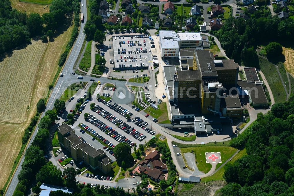 Höxter from the bird's eye view: Hospital grounds of the Clinic Klinikum Weser-Egge - St. Ansgar Krankenhaus Hoexter in Hoexter in the state North Rhine-Westphalia, Germany