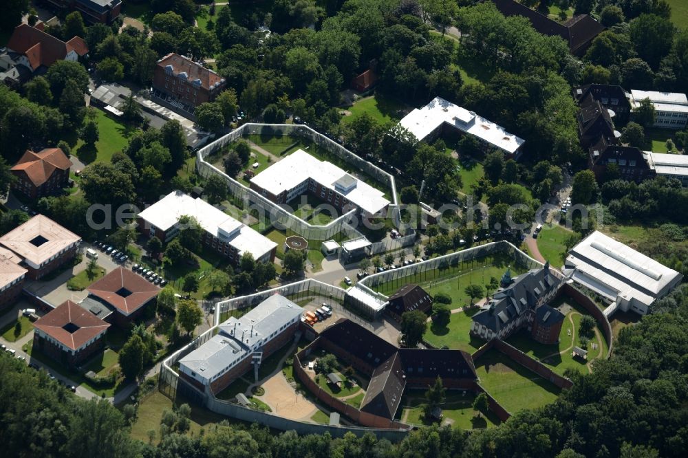 Aerial photograph Neustadt in Holstein - Clinic of the hospital grounds AMEOS Pflege und Betreuung in Neustadt in Holstein in the state Schleswig-Holstein