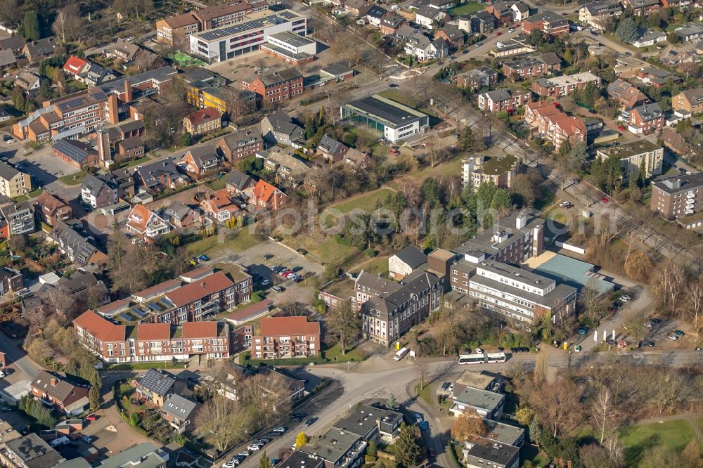 Aerial image Kirchhellen - Hospital grounds of the Clinic St. Antonius-Kronkenhaus on Gartenstrasse in Kirchhellen in the state North Rhine-Westphalia, Germany