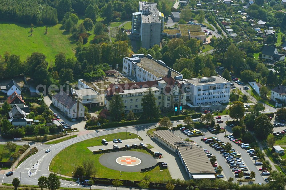 Aerial image Radeberg - Hospital grounds of the Asklepios-ASB Hospital Radeberg GmbH on Pulsnitzer Strasse with the Radeberg rescue station on the opposite side and a helipad in the district Feldschloesschen in Radeberg in the state Saxony, Germany