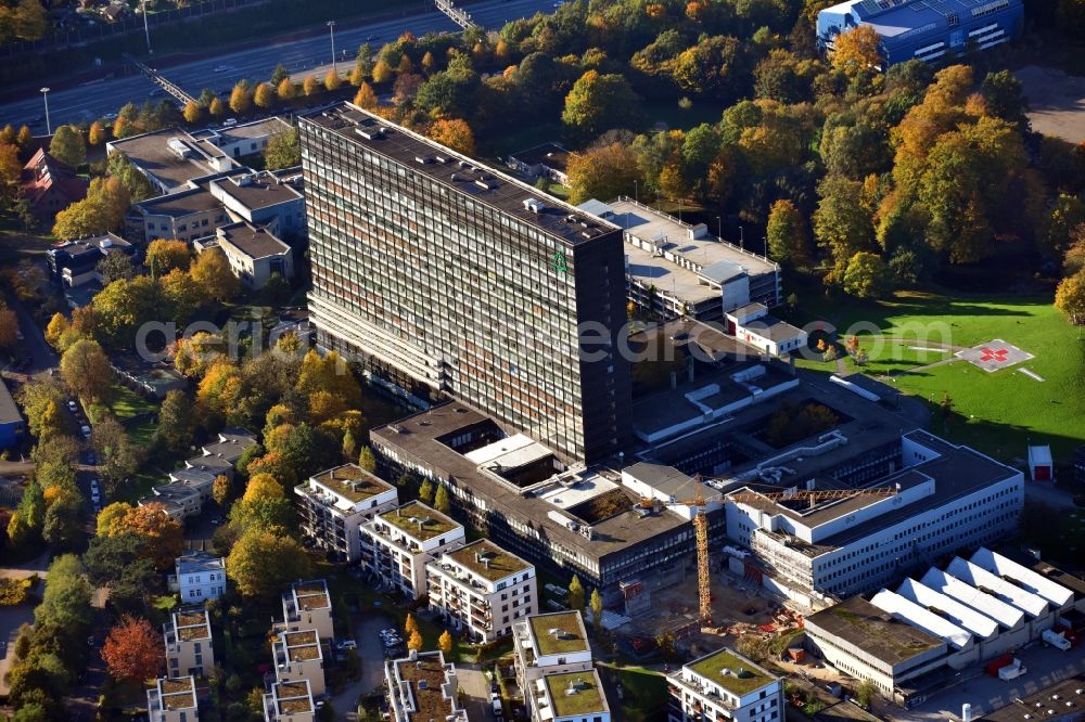 Hamburg from above - Hospital grounds of the Clinic Asklepios Klinik Altona on Paul-Ehrlich-Strasse in the district Altona in Hamburg, Germany