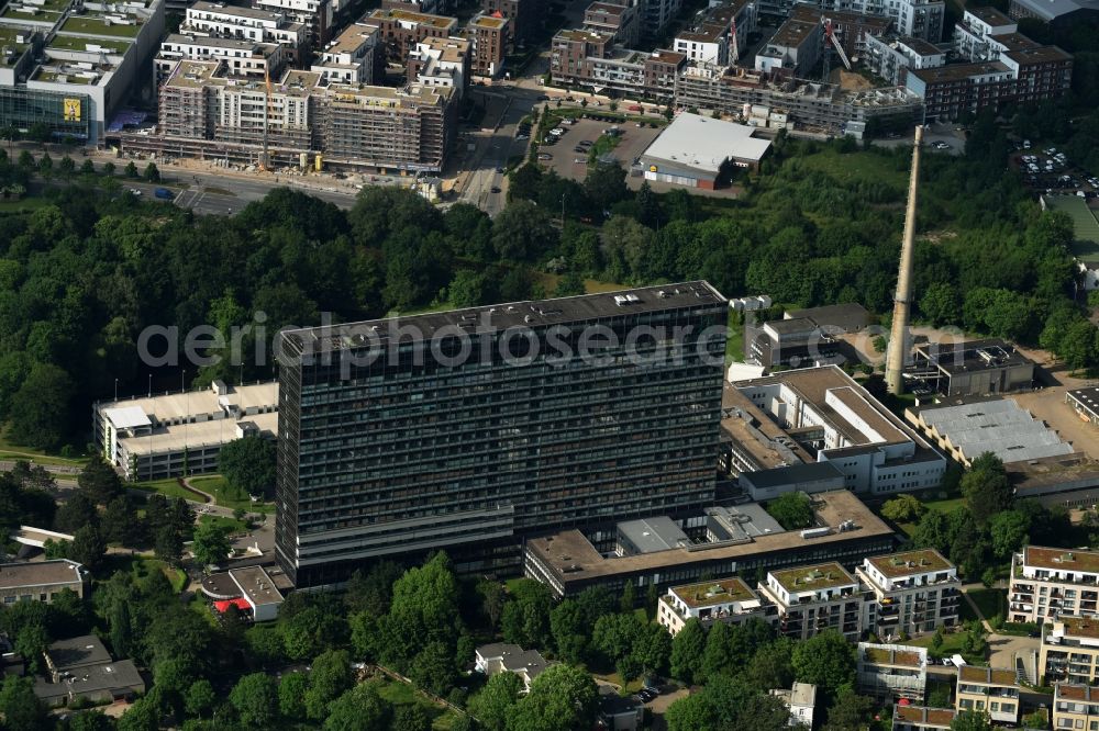 Hamburg from the bird's eye view: Clinic of the hospital grounds Asklepios Klinik Altona on Paul-Ehrlich-Strasse in Hamburg