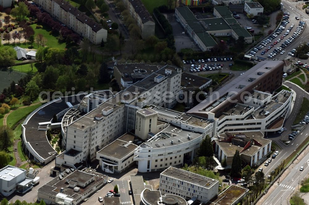 Aerial image Auxerre - Clinic of the hospital grounds Association Vivre a Domicile on Boulevard de Verdun in Auxerre in Bourgogne Franche-Comte, France