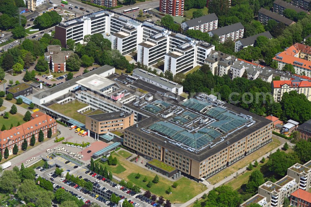 Hamburg from the bird's eye view: Hospital grounds of the Clinic and Augenklinik on street Ruebenkamp in the district Barmbek in Hamburg, Germany