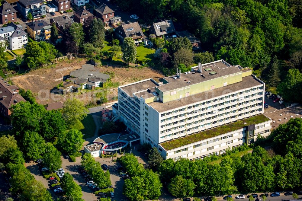 Aerial image Hamm - Clinic of the hospital grounds St. Barbara-Klinik Hamm GmbH Standort St. Josef-Krankenhaus in destrict Bockum-Hoevel on Albert-Struck-Strasse in Hamm in the state North Rhine-Westphalia