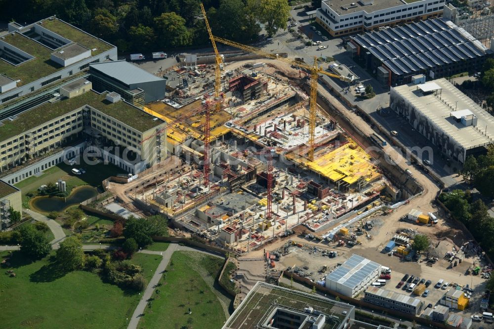 Heidelberg from above - Clinic of the hospital grounds with the construction site for the new building of the Surgical Clinic of the University Hospital in Heidelberg in the state Baden-Wuerttemberg