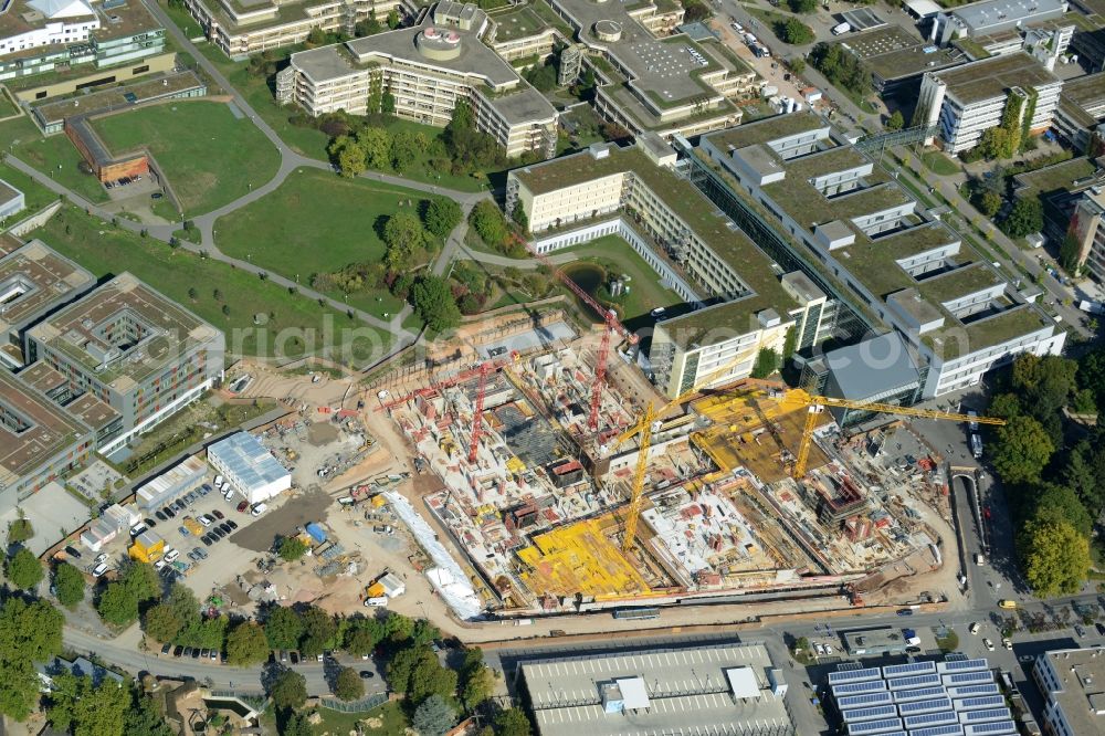 Aerial photograph Heidelberg - Clinic of the hospital grounds with the construction site for the new building of the Surgical Clinic of the University Hospital in Heidelberg in the state Baden-Wuerttemberg