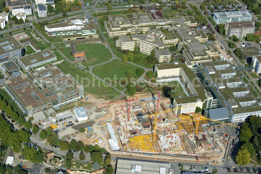 Heidelberg from above - Clinic of the hospital grounds with the construction site for the new building of the Surgical Clinic of the University Hospital in Heidelberg in the state Baden-Wuerttemberg