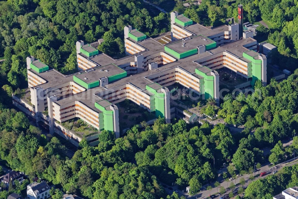 Aerial image München - Hospital grounds of the Clinic Bogenhausen in Munich in the state Bavaria, Germany