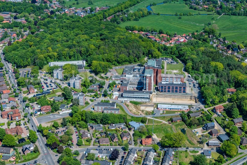 Aerial image Stade - Hospital grounds of the Clinic Elbe Klinikum in Stade in the state Lower Saxony, Germany