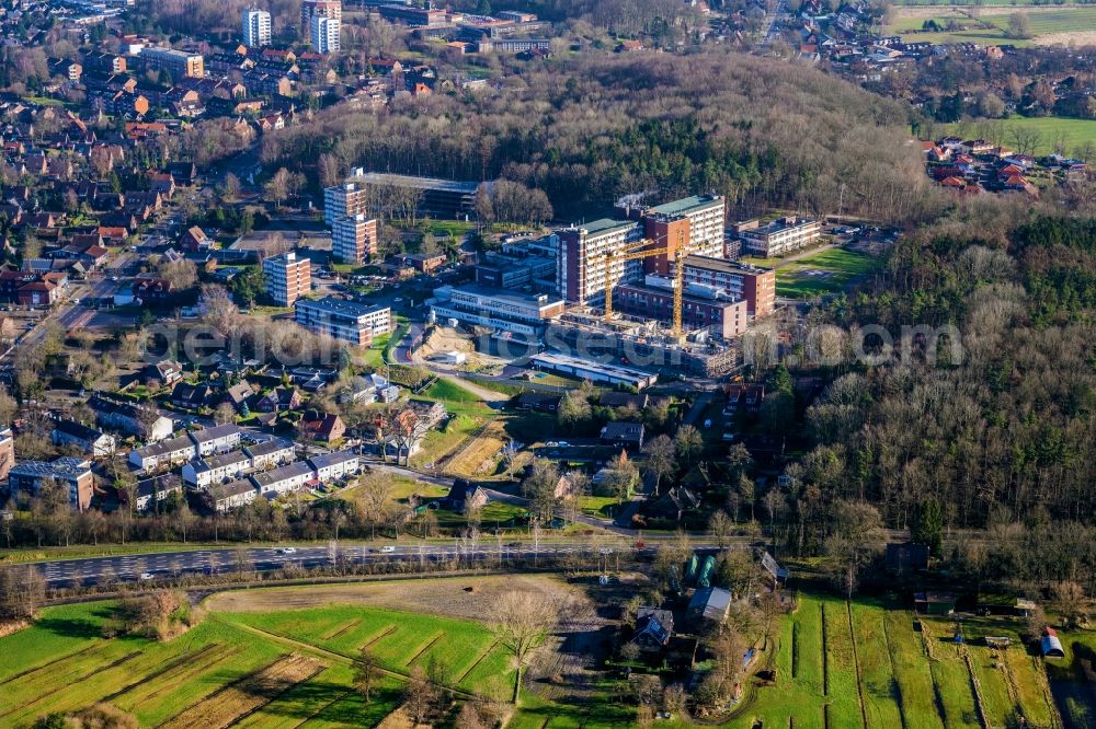 Stade from the bird's eye view: Hospital grounds of the Clinic Elbe Klinikum in Stade in the state Lower Saxony, Germany