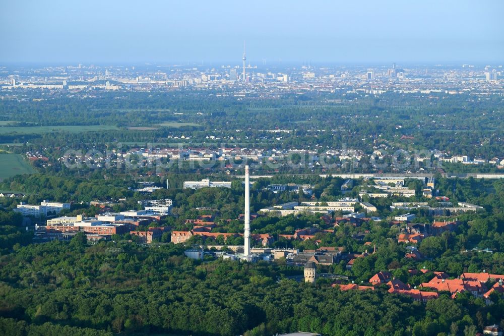 Aerial image Berlin - Hospital grounds of the Clinic entlang of Lindenberger Weg in the district Buch in Berlin, Germany