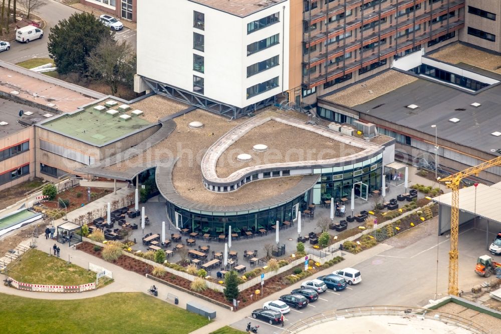 Duisburg from the bird's eye view: Hospital grounds of the Clinic Evangelisches Krankenhaus Duisburg-Nord in the district Hamborn in Duisburg in the state North Rhine-Westphalia, Germany